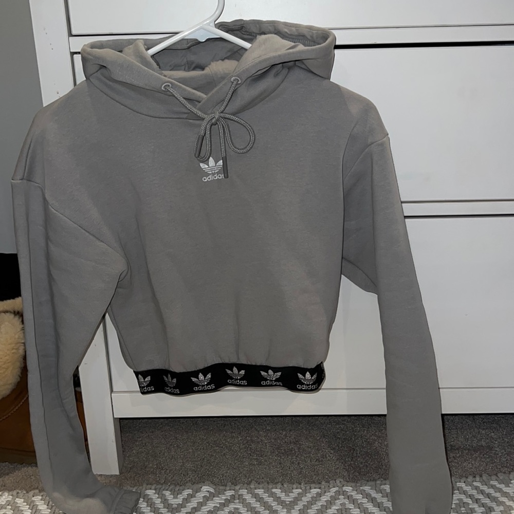 Adidas Sweatshirt